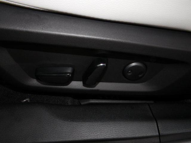 new 2025 Mitsubishi Outlander PHEV car, priced at $46,093