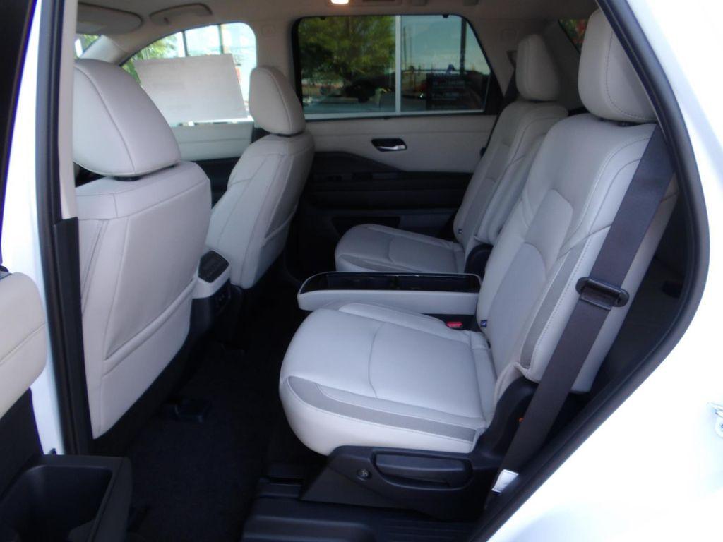 new 2026 Nissan Pathfinder car, priced at $44,657