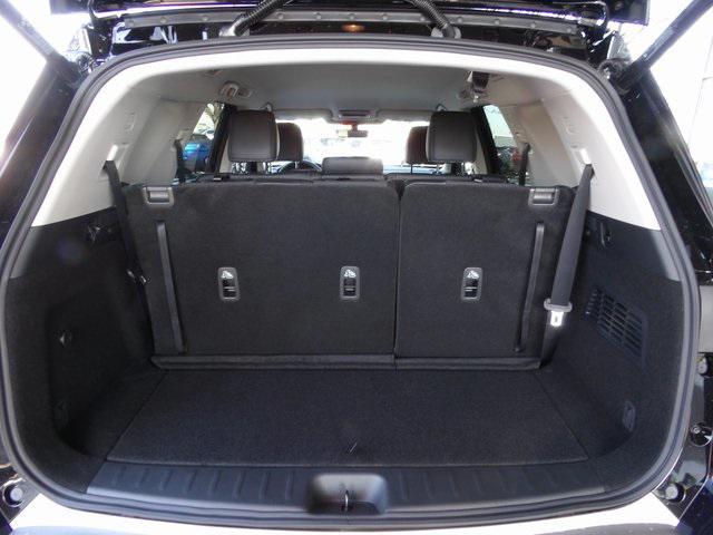 new 2025 Nissan Pathfinder car, priced at $37,892