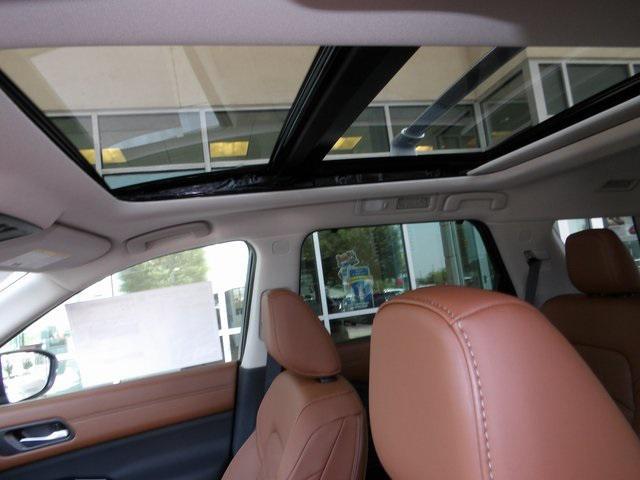 new 2025 Nissan Pathfinder car, priced at $47,171