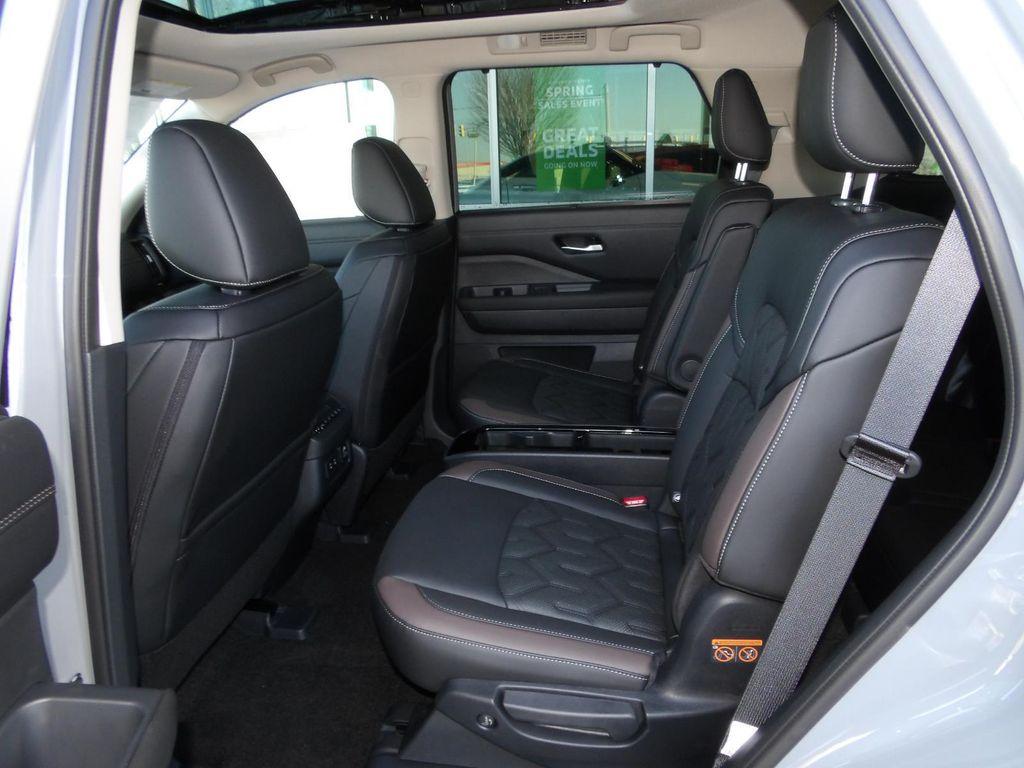 new 2026 Nissan Pathfinder car, priced at $50,263