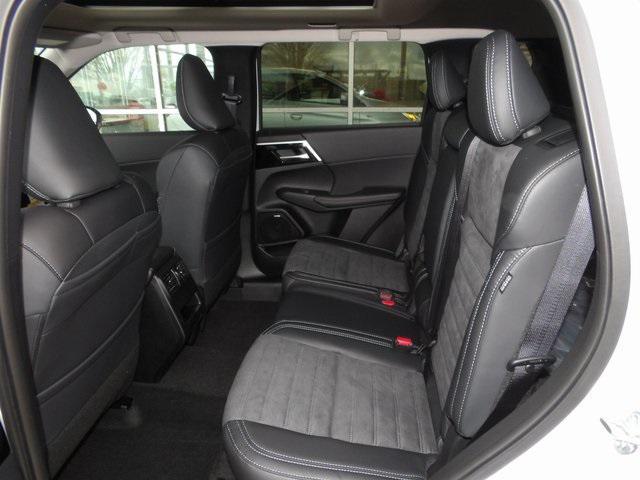 new 2026 Mitsubishi Outlander car, priced at $43,276