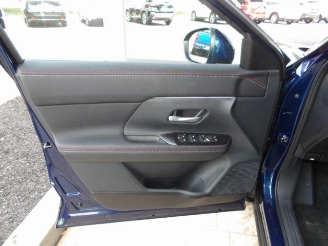 new 2025 Nissan Kicks car, priced at $29,290