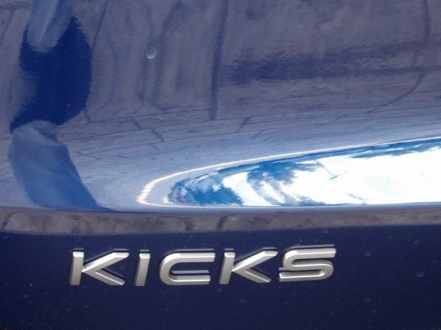 new 2025 Nissan Kicks car, priced at $29,290