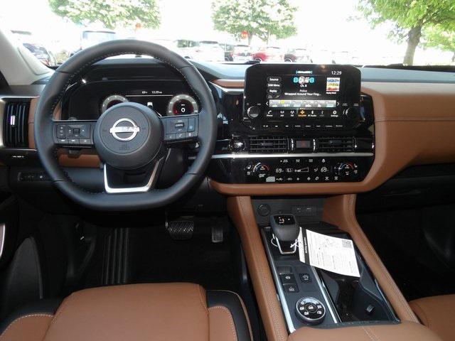 new 2025 Nissan Pathfinder car, priced at $46,867