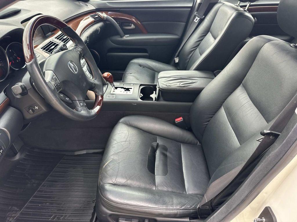 used 2006 Acura RL car, priced at $8,994