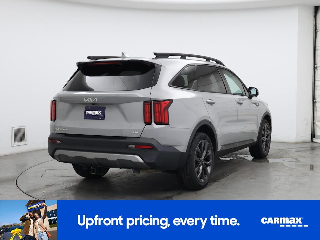used 2023 Kia Sorento car, priced at $26,998