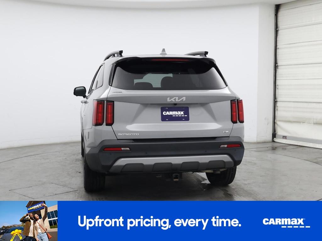 used 2023 Kia Sorento car, priced at $26,998