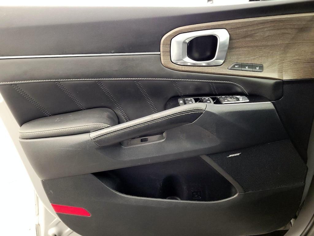 used 2023 Kia Sorento car, priced at $26,998