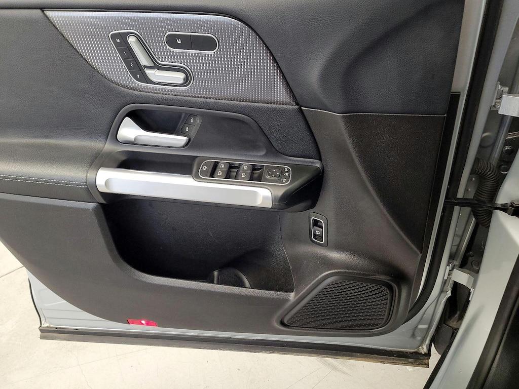 used 2020 Mercedes-Benz GLB 250 car, priced at $25,998