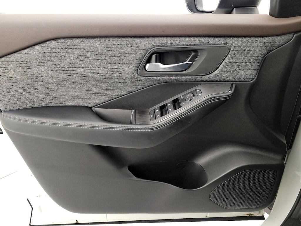 used 2023 Nissan Rogue car, priced at $23,998