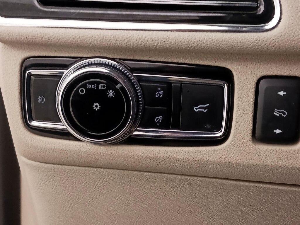 used 2021 Lincoln Navigator L car, priced at $56,998