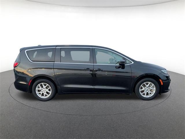 used 2023 Chrysler Pacifica car, priced at $24,377