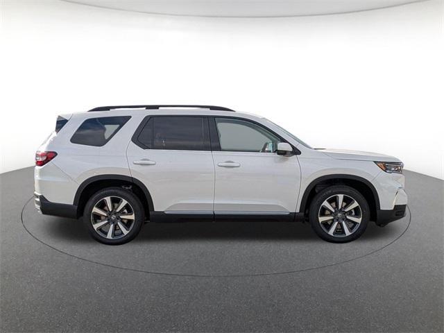 new 2025 Honda Pilot car, priced at $54,460