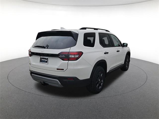 new 2025 Honda Pilot car, priced at $50,050