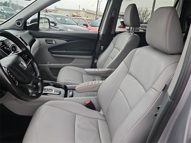 used 2021 Honda Pilot car, priced at $25,000