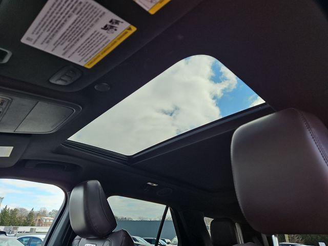 used 2025 Ford Explorer car, priced at $44,000