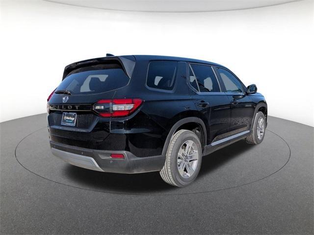 new 2025 Honda Pilot car, priced at $45,795