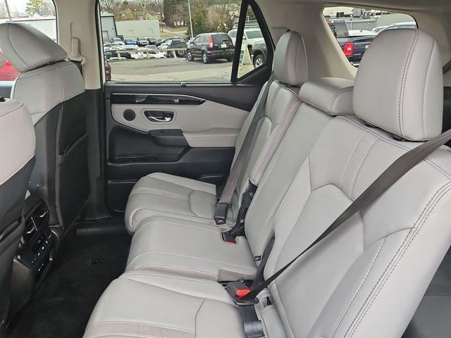 used 2025 Honda Pilot car, priced at $45,277