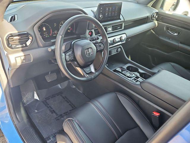 used 2025 Honda Pilot car, priced at $46,877