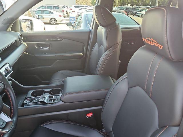 used 2025 Honda Pilot car, priced at $46,877