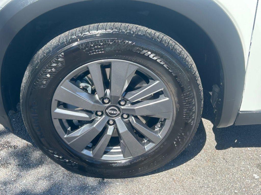 used 2025 Nissan Pathfinder car, priced at $29,130