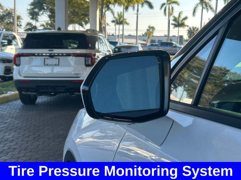 used 2025 Chevrolet Blazer car, priced at $25,135