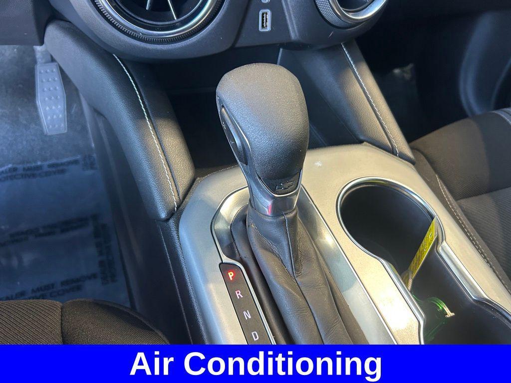 used 2025 Chevrolet Blazer car, priced at $25,135