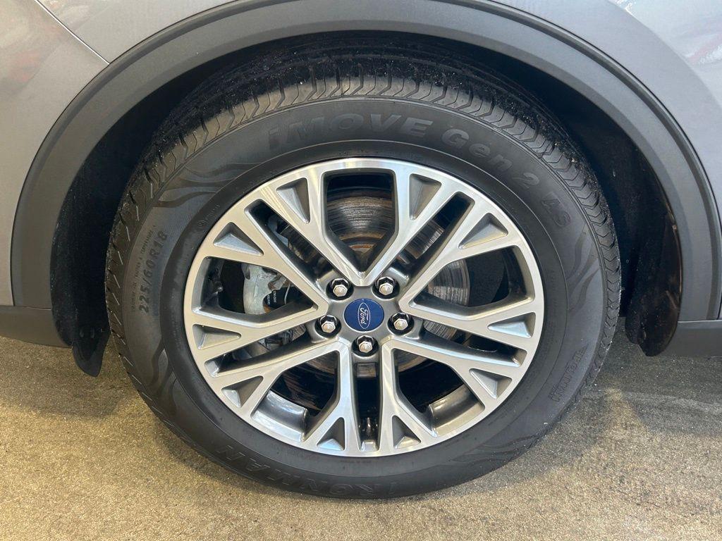 used 2022 Ford Escape car, priced at $16,574
