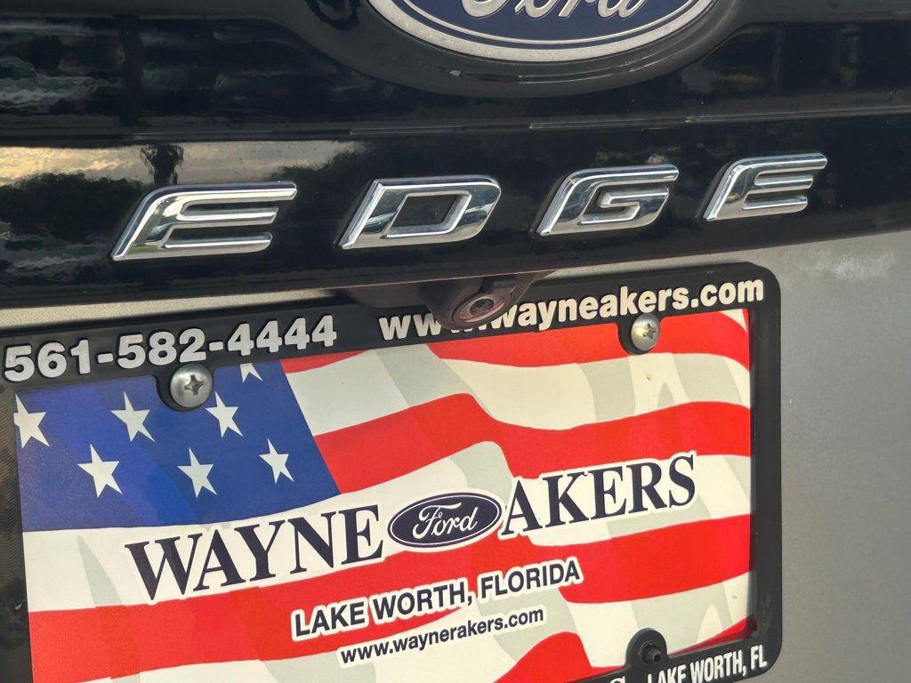 used 2022 Ford Edge car, priced at $18,995