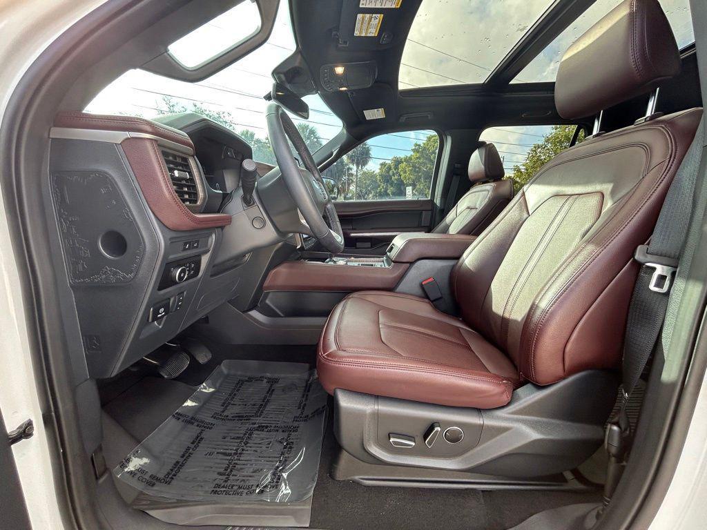 used 2024 Ford Expedition car, priced at $53,695