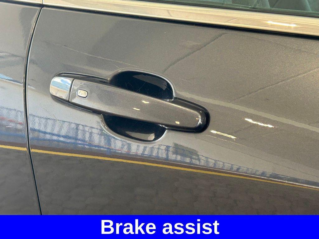 used 2023 Chevrolet Equinox car, priced at $17,305