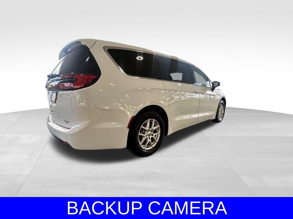 used 2024 Chrysler Pacifica car, priced at $28,846