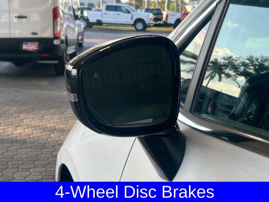 used 2024 Chrysler Pacifica car, priced at $28,846