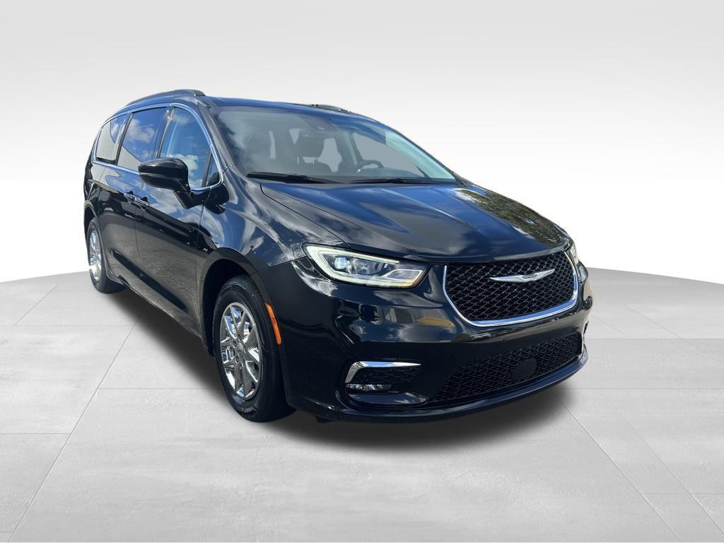used 2022 Chrysler Pacifica car, priced at $19,264