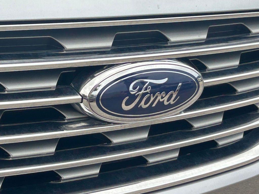 used 2022 Ford Edge car, priced at $19,807