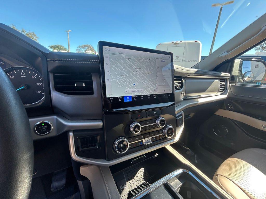 used 2022 Ford Expedition car, priced at $44,505
