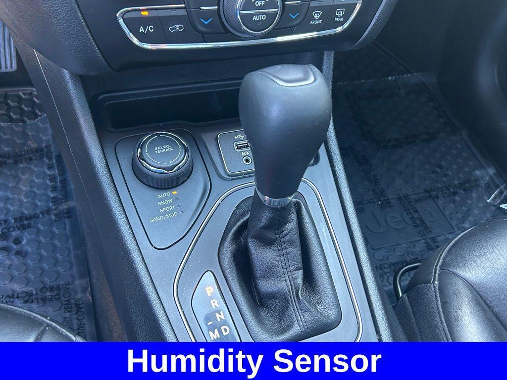 used 2020 Jeep Cherokee car, priced at $17,677