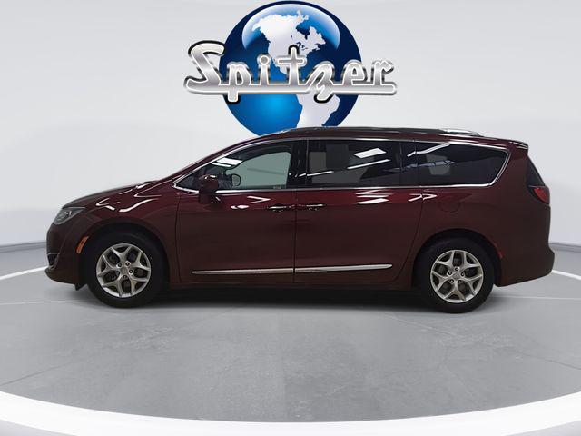 used 2020 Chrysler Pacifica car, priced at $13,995