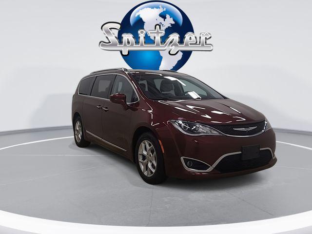 used 2020 Chrysler Pacifica car, priced at $13,995