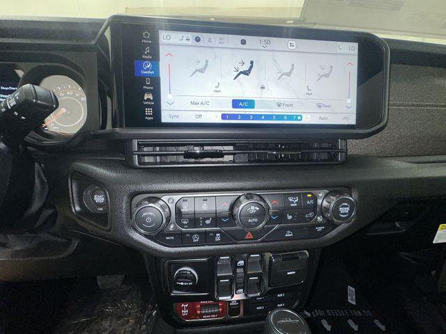 new 2026 Jeep Gladiator car, priced at $48,704