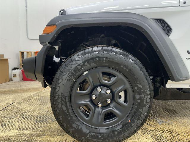 new 2026 Jeep Wrangler car, priced at $40,781