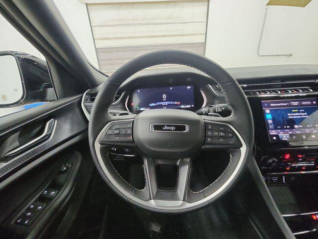 new 2025 Jeep Grand Cherokee car, priced at $41,422