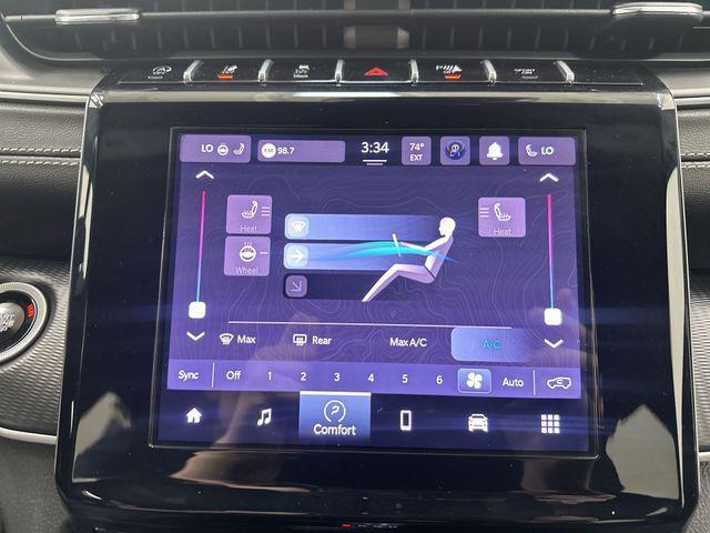 used 2025 Jeep Grand Cherokee car, priced at $35,990