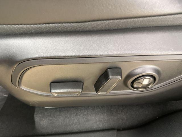 new 2026 Jeep Grand Cherokee car, priced at $43,703