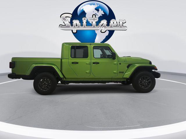 new 2026 Jeep Gladiator car, priced at $43,539