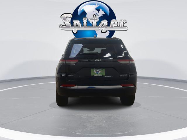 used 2025 Jeep Grand Cherokee car, priced at $42,990