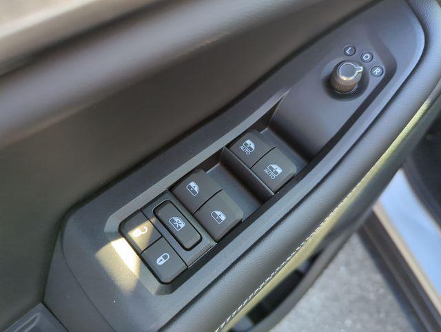 new 2025 Jeep Grand Cherokee car, priced at $36,021