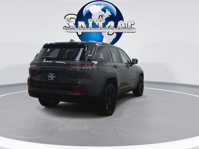 new 2026 Jeep Grand Cherokee car, priced at $47,357