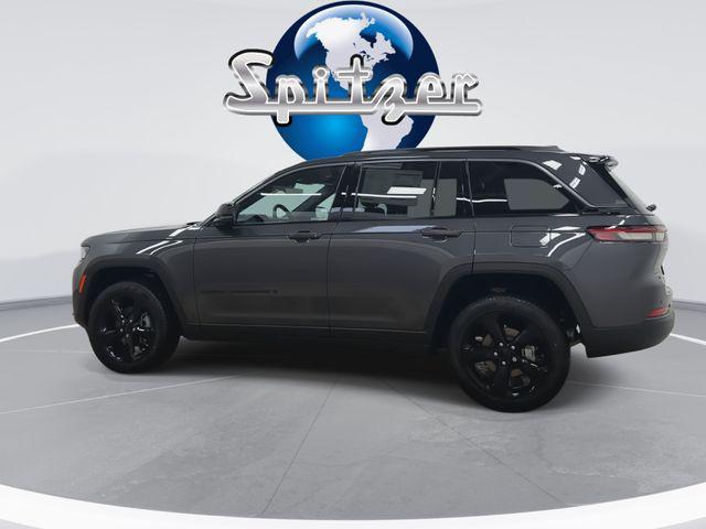 new 2026 Jeep Grand Cherokee car, priced at $47,357